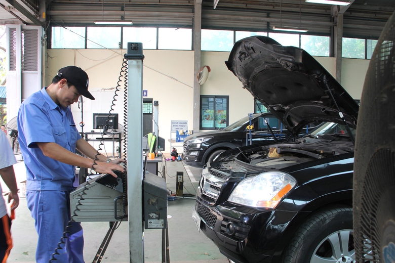 Quy định mới về quy chuẩn kỹ thuật đ&egrave;n chiếu s&aacute;ng ph&iacute;a trước xe cơ giới- Ảnh 1.