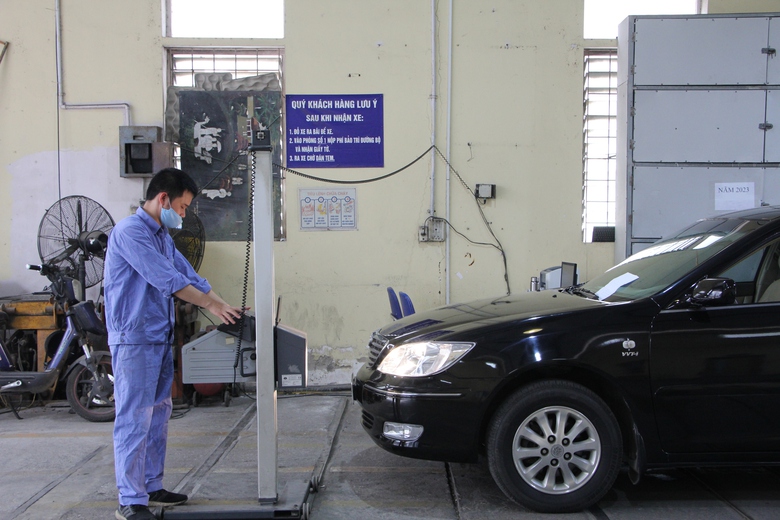 &ldquo;Độ&rdquo; đ&egrave;n halogen bằng đ&egrave;n LED thế n&agrave;o để được đăng kiểm?- Ảnh 1.