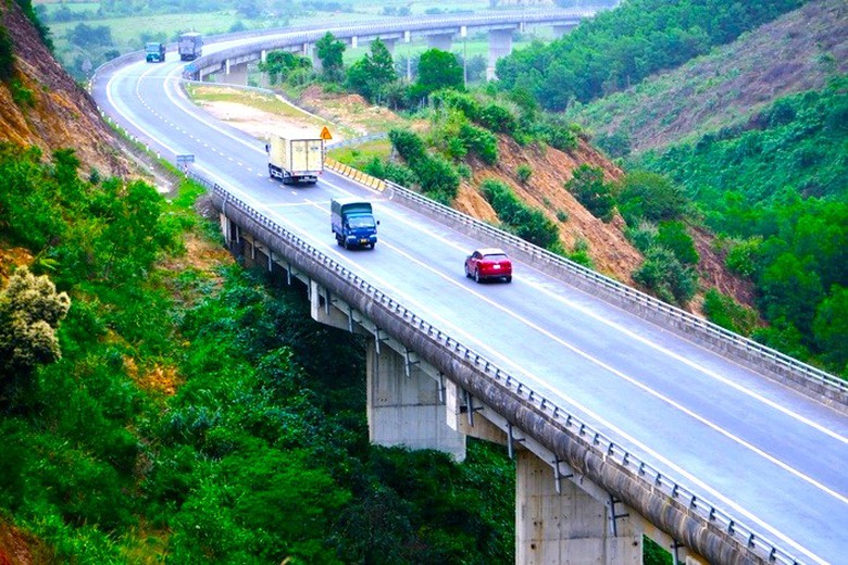 Tr&igrave;nh Ch&iacute;nh phủ phương &aacute;n n&acirc;ng cấp cao tốc 2 l&agrave;n, 4 l&agrave;n xe- Ảnh 1.