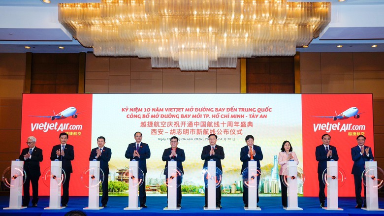 Chủ tịch Quốc hội dự diễn đ&agrave;n th&uacute;c đẩy hợp t&aacute;c đầu tư Việt Nam - Trung Quốc- Ảnh 4.