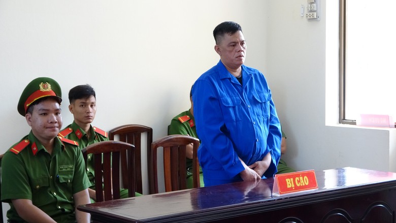 L&atilde;nh 19 năm t&ugrave; v&igrave; đ&acirc;m chết bạn nhậu h&aacute;t karaoke g&acirc;y ồn- Ảnh 1.