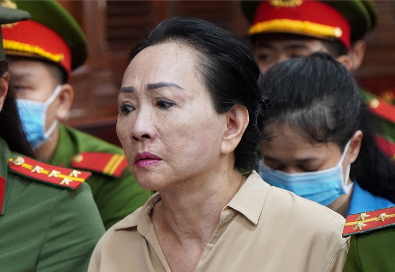 Hôm nay tuyên án Trương Mỹ Lan và 85 bị cáo khác- Ảnh 1. Hôm nay tuyên án Trương Mỹ Lan và 85 bị cáo khác- Ảnh 1.