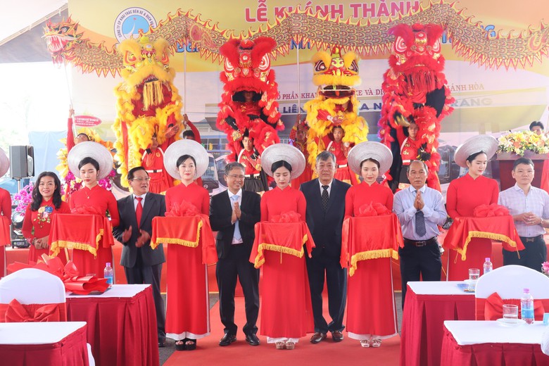 Kh&aacute;nh th&agrave;nh bến kh&aacute;ch chuẩn loại 1 đầu ti&ecirc;n của tỉnh Kh&aacute;nh H&ograve;a- Ảnh 1.