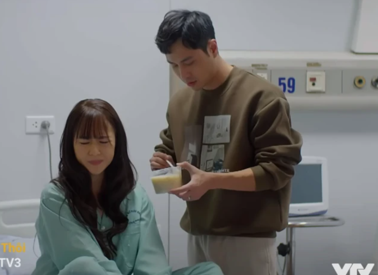 M&igrave;nh y&ecirc;u nhau b&igrave;nh y&ecirc;n th&ocirc;i tập 29: B&agrave; Giang hụt hẫng khi mang đồ ăn sang cho con trai- Ảnh 1.