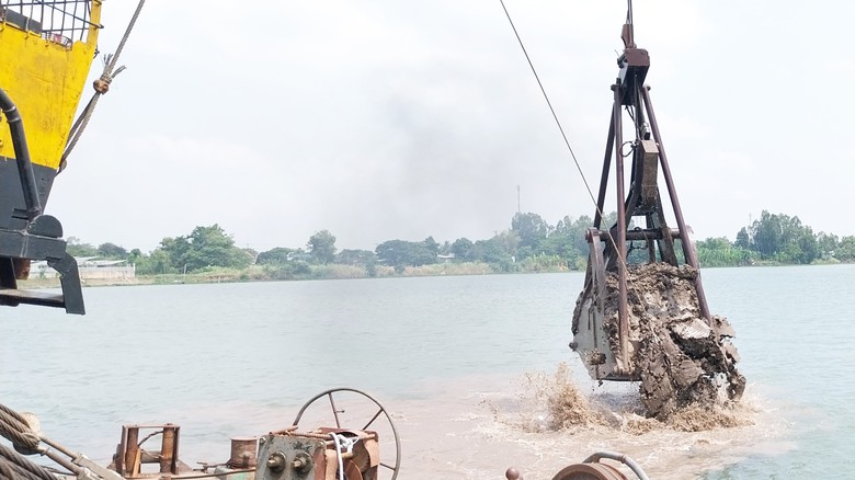 Mỏ cát thứ tư ở An Giang phục vụ cao tốc Cần Thơ - Cà Mau bắt đầu khai thác- Ảnh 2. Mỏ cát thứ tư ở An Giang phục vụ cao tốc Cần Thơ - Cà Mau bắt đầu khai thác- Ảnh 2.