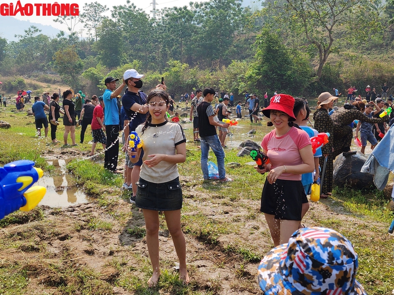 Độc đ&aacute;o "Tết t&eacute; nước" của d&acirc;n tộc L&agrave;o ở huyện Điện Bi&ecirc;n- Ảnh 15.