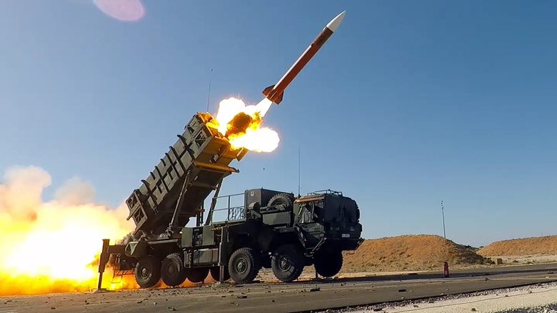 Israel c&oacute; những hệ thống g&igrave; để chống đỡ gần 300 UAV, t&ecirc;n lửa bắn li&ecirc;n tiếp từ Iran?- Ảnh 3.
