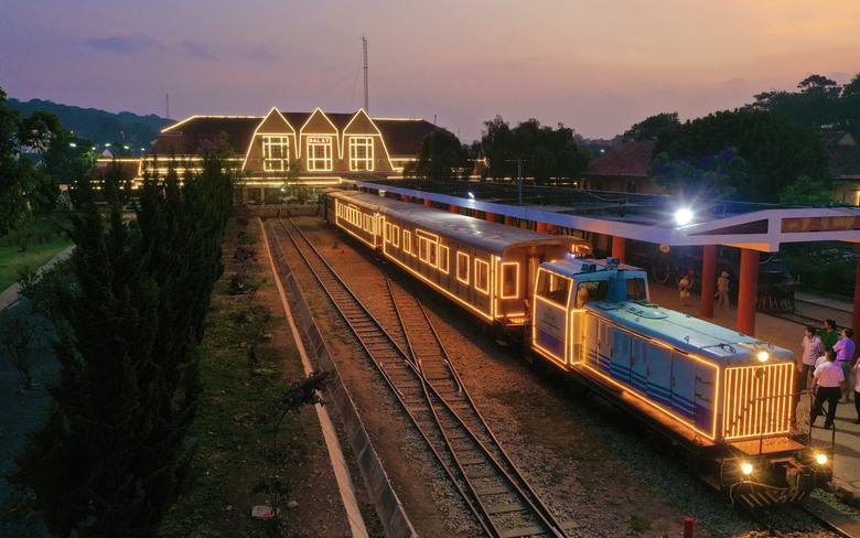 Đường sắt khai trương t&agrave;u đ&ecirc;m Đ&agrave; Lạt, gi&aacute; v&eacute; chỉ hơn 70.000 đồng