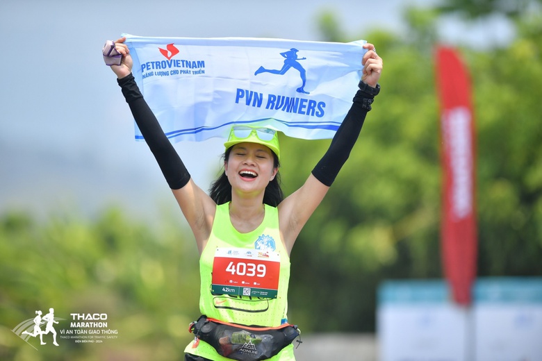 Petrovietnam đồng h&agrave;nh c&ugrave;ng giải chạy THACO Marathon v&igrave; ATGT - Điện Bi&ecirc;n Phủ- Ảnh 7.