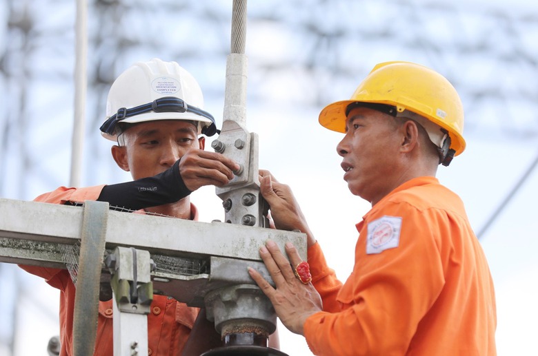 Thủ tướng y&ecirc;u cầu kh&ocirc;ng để thiếu điện m&ugrave;a cao điểm 2024- Ảnh 1.