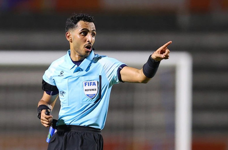 Trọng t&agrave;i từng g&acirc;y tranh c&atilde;i bắt ch&iacute;nh trận ra qu&acirc;n của U23 Việt Nam ở giải ch&acirc;u &Aacute;- Ảnh 1.