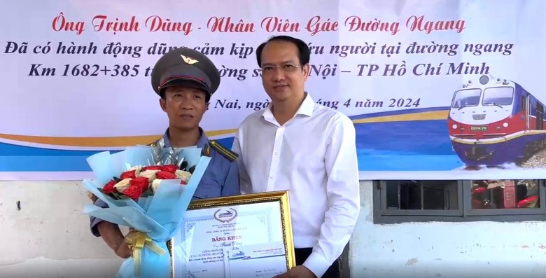 Khen thưởng nh&acirc;n vi&ecirc;n g&aacute;c chắn cứu người tại Đồng Nai- Ảnh 1.