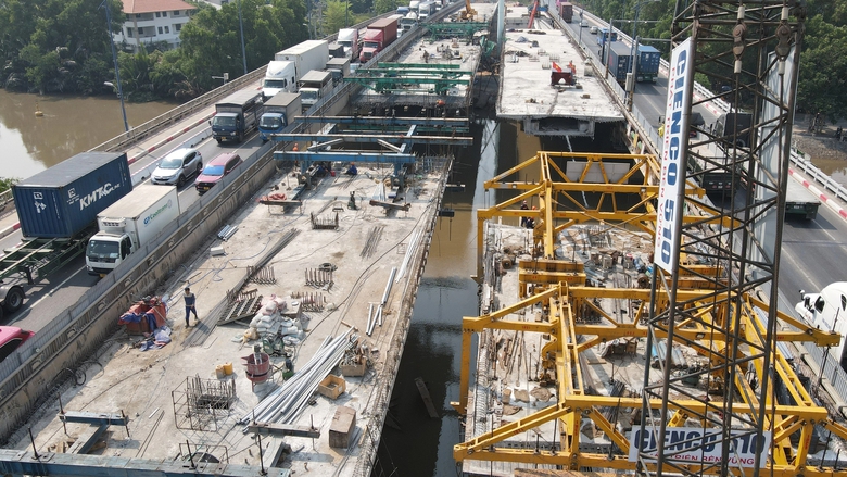 TP.HCM: N&uacute;t giao An Ph&uacute; tăng tốc thi c&ocirc;ng để tr&aacute;nh &ugrave;n tắc k&eacute;p- Ảnh 4.