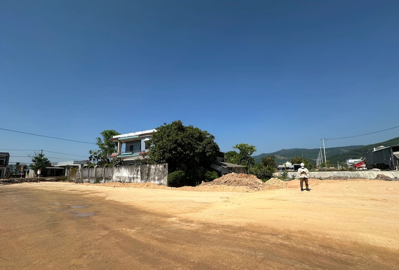 Quảng Ng&atilde;i đua nước r&uacute;t ho&agrave;n th&agrave;nh giải ph&oacute;ng mặt bằng cao tốc- Ảnh 2.