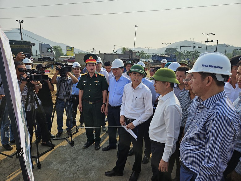 B&iacute; thư Đ&agrave; Nẵng th&uacute;c tiến độ mặt bằng cao tốc H&ograve;a Li&ecirc;n &ndash; T&uacute;y Loan- Ảnh 1.