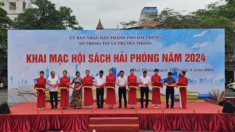 Ng&agrave;y hội s&aacute;ch lần thứ 3 tại Hải Ph&ograve;ng c&oacute; g&igrave; mới?- Ảnh 1.