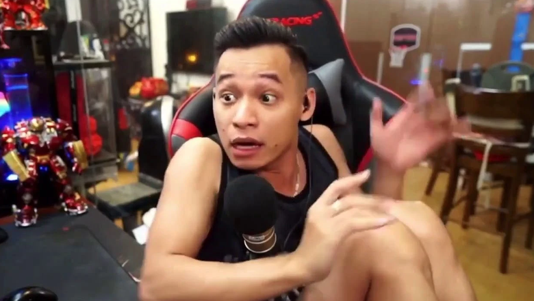 Ngoài kênh Youtube triệu view Ngoài kênh Youtube triệu view