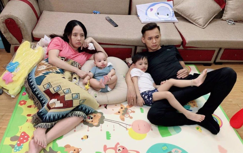 Ngoài kênh Youtube triệu view Ngoài kênh Youtube triệu view