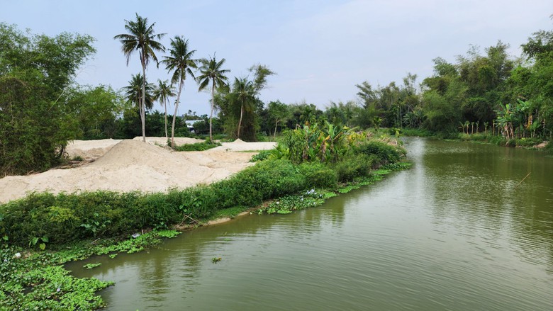 Quảng Ng&atilde;i: D&acirc;n 