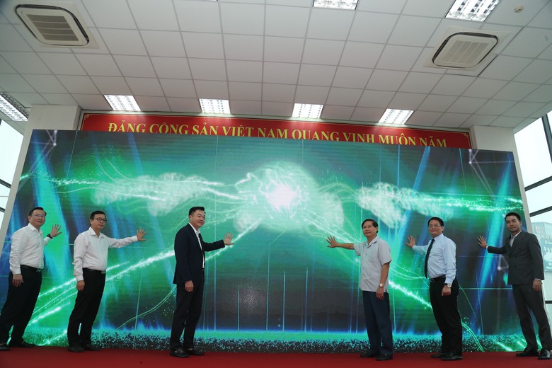 H&agrave; Nội triển khai thẻ v&eacute; ảo, kh&aacute;ch ở nh&agrave; vẫn c&oacute; thể mua v&eacute; th&aacute;ng đi xe bu&yacute;t- Ảnh 1.