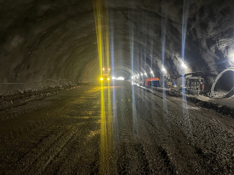 Vượt kh&oacute; th&ocirc;ng hầm Sơn Triệu tr&ecirc;n cao tốc Quy Nhơn - Ch&iacute; Thạnh trước 1 th&aacute;ng- Ảnh 3.