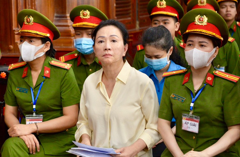 Vụ Vạn Thịnh Phát: Chồng bị cáo Trương Huệ Vân nộp khắc phục thêm 2 tỷ đồng- Ảnh 2. Vụ Vạn Thịnh Phát: Chồng bị cáo Trương Huệ Vân nộp khắc phục thêm 2 tỷ đồng- Ảnh 2.
