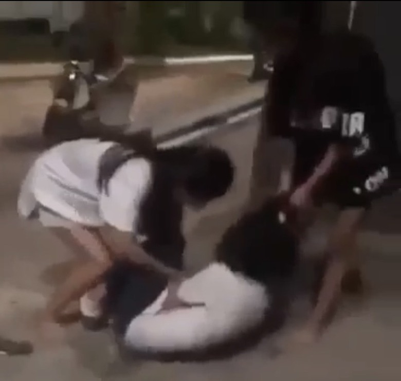 Tin mới vụ nữ sinh lớp 6 ở Đ&agrave; Nẵng bị đ&aacute;nh hội đồng- Ảnh 1.