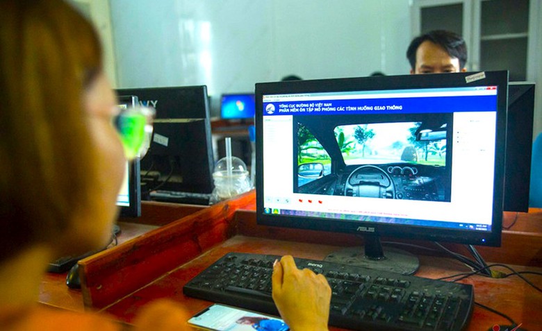 80% học viên thi lái xe ô tô trên phần mềm mô phỏng đạt yêu cầu- Ảnh 1. 80% học viên thi lái xe ô tô trên phần mềm mô phỏng đạt yêu cầu- Ảnh 1.