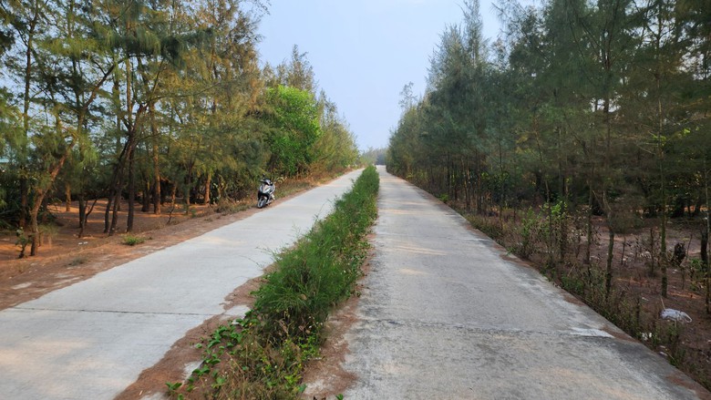 Cận cảnh tuyến đường 3,8 tỷ đồng ở Quảng Ng&atilde;i bị "r&uacute;t ruột" gần 1 tỷ- Ảnh 2.
