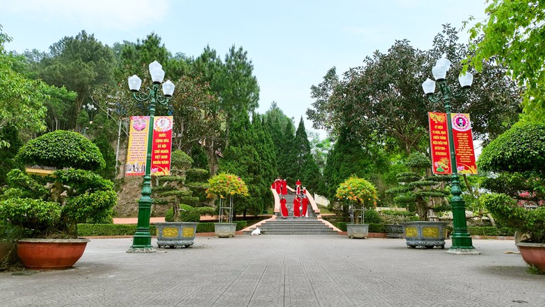 Ng&aacute;t xanh khu di t&iacute;ch cố Tổng B&iacute; thư Trần Ph&uacute; - "Địa chỉ đỏ" b&ecirc;n d&ograve;ng s&ocirc;ng La- Ảnh 4.