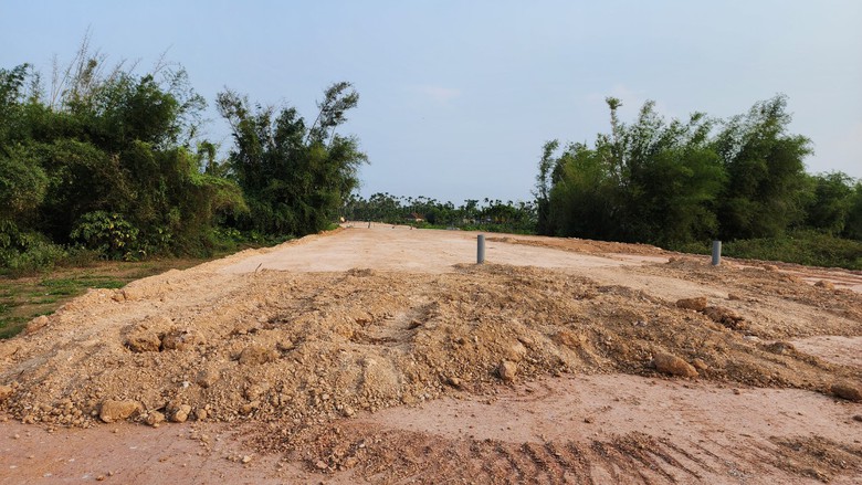 Công trường dự án đường ven biển gần 1.200 tỷ vắng lặng- Ảnh 4. Công trường dự án đường ven biển gần 1.200 tỷ vắng lặng- Ảnh 4.