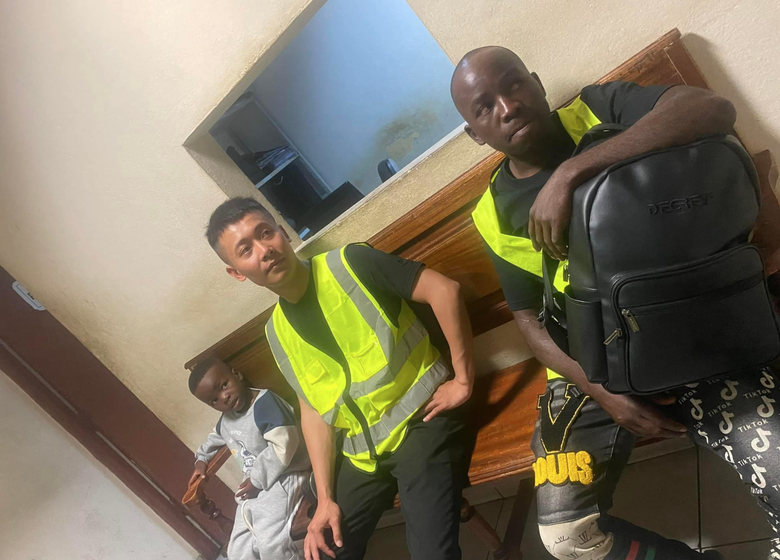 H&agrave;nh tr&igrave;nh "idol nh&iacute;" L&ocirc;i Con được Quang Linh Vlogs đưa về thăm Việt Nam- Ảnh 8.