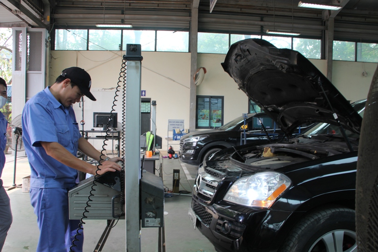 Đặt lịch hẹn trực tuyến bị từ chối kiểm định: Cục Đăng kiểm chỉ đạo "nóng"- Ảnh 2. Đặt lịch hẹn trực tuyến bị từ chối kiểm định: Cục Đăng kiểm chỉ đạo "nóng"- Ảnh 2.