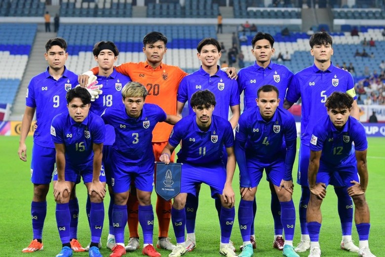 Giải U23 ch&acirc;u &Aacute;: Để thua ph&uacute;t b&ugrave; giờ, U23 Th&aacute;i Lan bị loại đầy cay đắng- Ảnh 1.