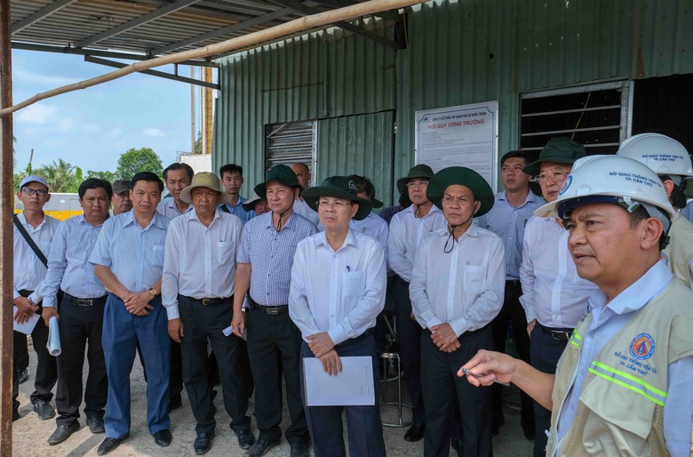 Sớm quy hoạch để khai thác quỹ đất hai bên đường Vành đai phía Tây ở Cần Thơ- Ảnh 1. Sớm quy hoạch để khai thác quỹ đất hai bên đường Vành đai phía Tây ở Cần Thơ- Ảnh 1.