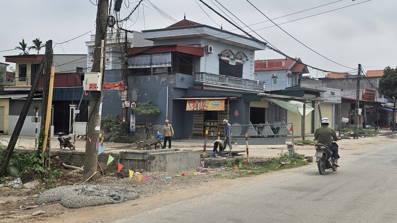 Hải Dương: Ngổn ngang c&ocirc;ng trường đường tỉnh 391, nghi vấn g&acirc;y nứt nh&agrave; d&acirc;n- Ảnh 11.