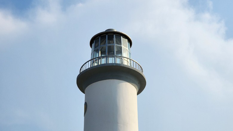 Độc đ&aacute;o miếu thờ h&igrave;nh con t&agrave;u 1.500m2 nơi cửa biển Quảng Ng&atilde;i- Ảnh 8.