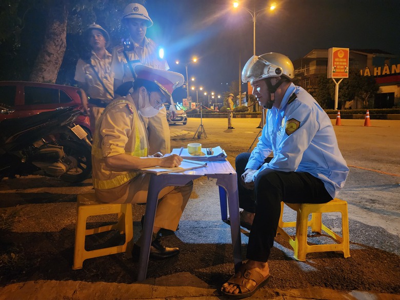 Uống 1 lon bia "bay" 7 triệu đồng, nhậu một ch&uacute;t mất gần th&aacute;ng lương- Ảnh 6.