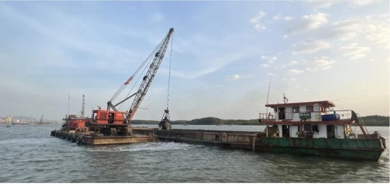 Tăng gấp 3 phương tiện, đẩy tiến độ dự &aacute;n n&acirc;ng cấp luồng h&agrave;ng hải C&aacute;i M&eacute;p- Ảnh 1.