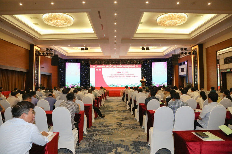 Đảng ủy Bộ GTVT tập huấn nâng cao năng lực, chất lượng cán bộ, đảng viên- Ảnh 1. Đảng ủy Bộ GTVT tập huấn nâng cao năng lực, chất lượng cán bộ, đảng viên- Ảnh 1.