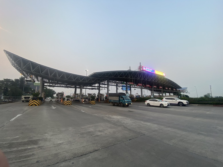 Trạm thu ph&iacute; cửa ng&otilde; Thủ đ&ocirc; th&ocirc;ng tho&aacute;ng ng&agrave;y cuối trước kỳ nghỉ lễ 30/4- Ảnh 10.