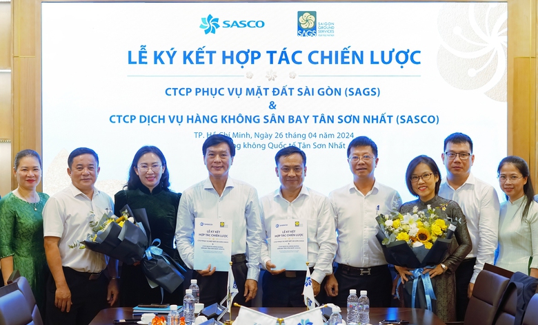 Hai "&ocirc;ng lớn" h&agrave;ng kh&ocirc;ng ở T&acirc;n Sơn Nhất bắt tay, h&agrave;nh kh&aacute;ch sẽ c&oacute; nhiều ưu đ&atilde;i- Ảnh 1.