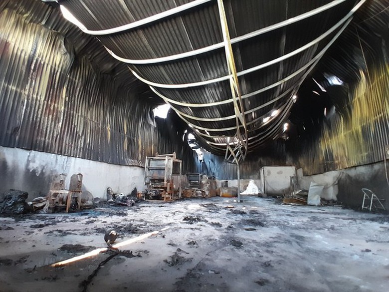 Vụ 2 phóng viên bị hành hung ở Hà Nội: Nghi vấn vụ cháy khiến 1 người tử vong- Ảnh 1. Vụ 2 phóng viên bị hành hung ở Hà Nội: Nghi vấn vụ cháy khiến 1 người tử vong- Ảnh 1.