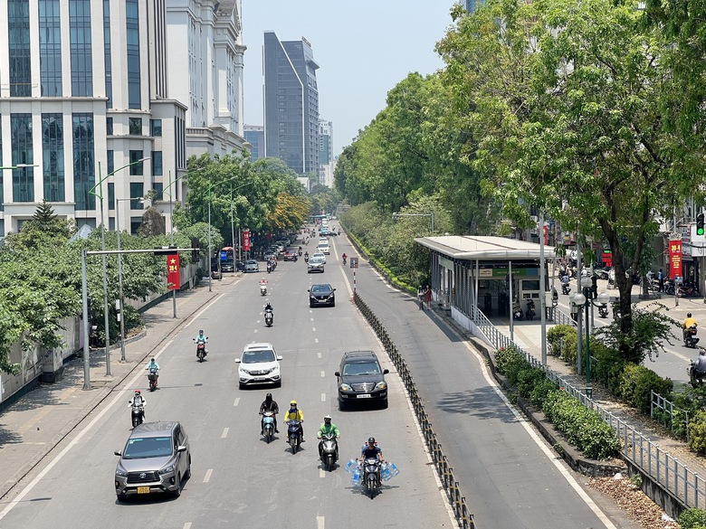 Ng&agrave;y đầu nghỉ lễ 30/4, cửa ng&otilde; Thủ đ&ocirc; tắc cứng từ s&aacute;ng sớm, nội đ&ocirc; th&ocirc;ng tho&aacute;ng- Ảnh 14.