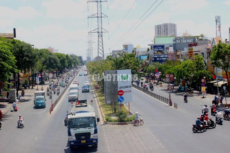 TP.HCM tho&aacute;t cảnh kẹt xe c&aacute;c cửa ng&otilde; ng&agrave;y thứ 2 nghỉ lễ- Ảnh 3.