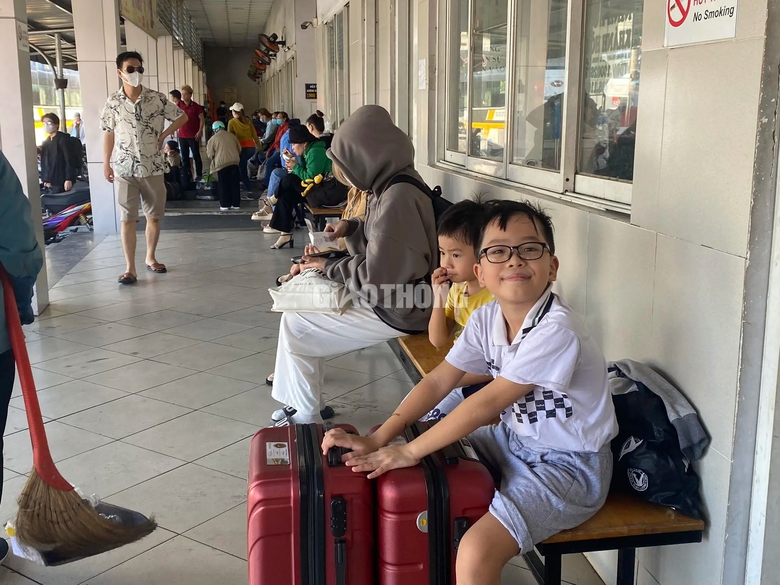TP.HCM tho&aacute;t cảnh kẹt xe c&aacute;c cửa ng&otilde; ng&agrave;y thứ 2 nghỉ lễ- Ảnh 7.