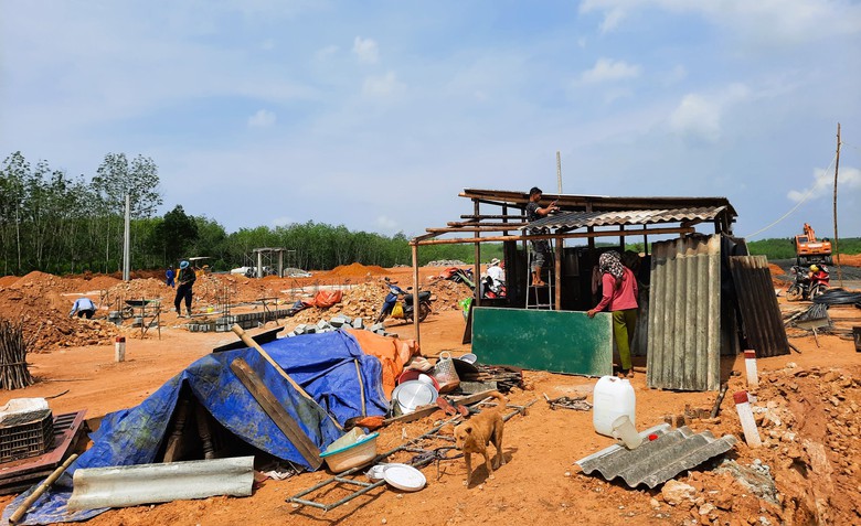 Những căn nh&agrave; đầu ti&ecirc;n gấp r&uacute;t ho&agrave;n th&agrave;nh tại khu t&aacute;i định cư cao tốc Vạn Ninh - Cam Lộ- Ảnh 4.