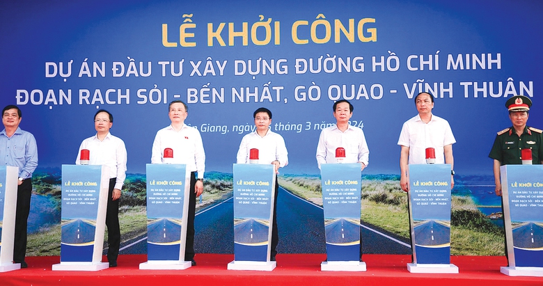 Nỗ lực nối th&ocirc;ng đường Hồ Ch&iacute; Minh- Ảnh 2.