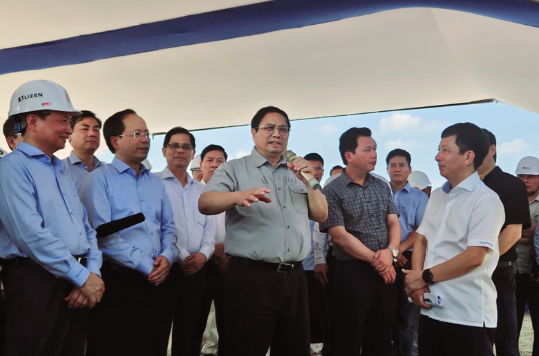 Thủ tướng: Phấn đấu ho&agrave;n th&agrave;nh cao tốc V&acirc;n Phong - Nha Trang dịp 30/4/2025- Ảnh 1.