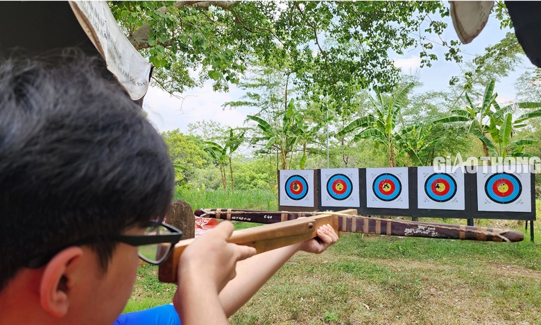 Du kh&aacute;ch đổ x&ocirc; về th&aacute;c nước đẹp nhất T&acirc;y Nguy&ecirc;n &ldquo;giải nhiệt&rdquo;- Ảnh 6.